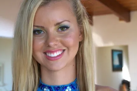 Jessie Rogers / MzJessie / YourGreenGuru / jessierogersgreen / xJessieRogersX nude photo #0103