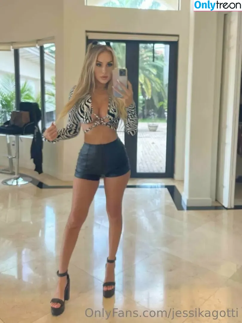 Jessika Gotti nude photo #1979 (jessikagottem / jessikagotti)