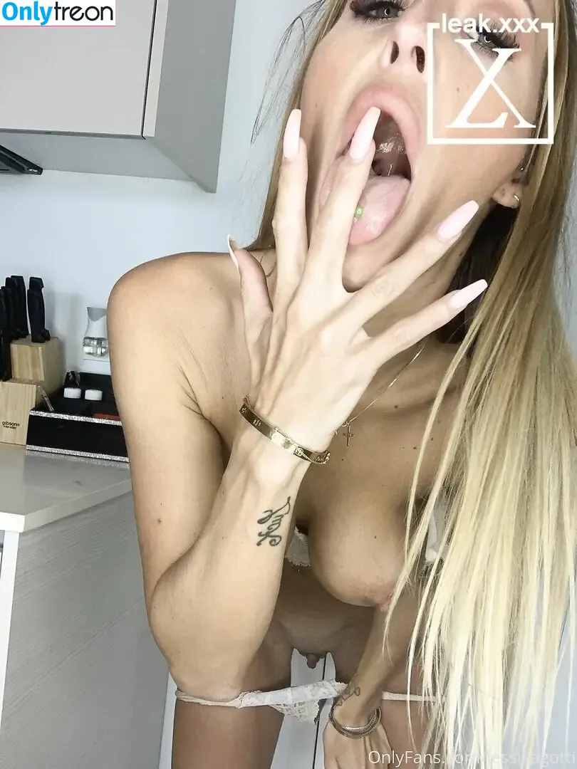 Jessika Gotti nude photo #2449 (jessikagottem / jessikagotti)