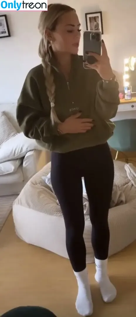 Jessiliiee nude photo #0025 (_jessiliiee)