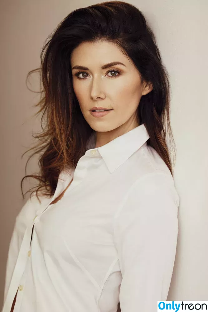 Jewel Staite nude photo #0319 (JewelStaite)
