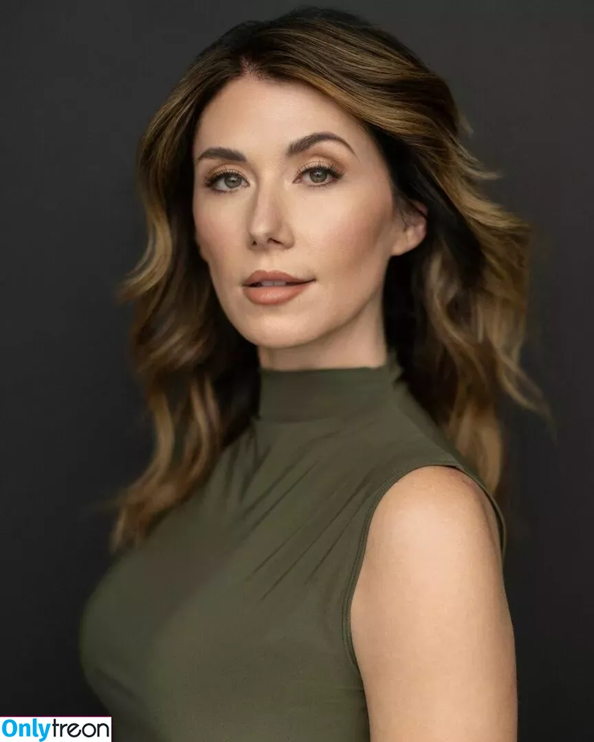 Jewel Staite nude photo #0367 (JewelStaite)