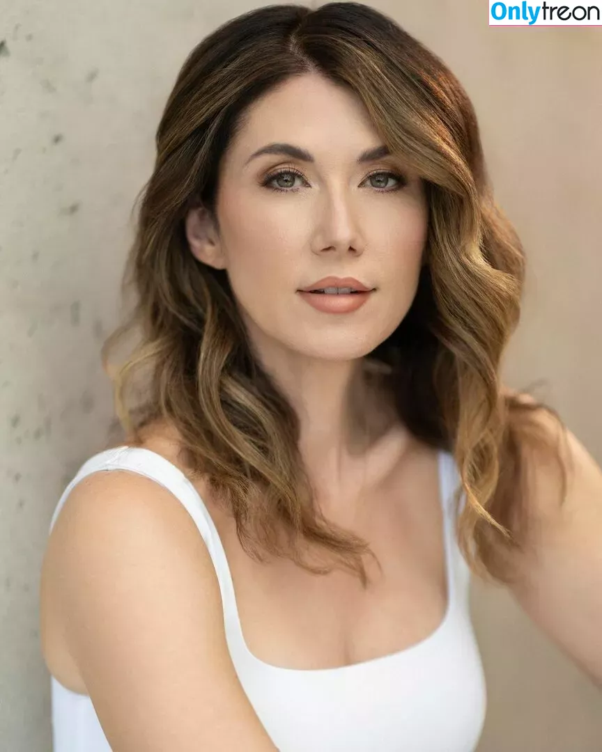 Jewel Staite nude photo #0369 (JewelStaite)