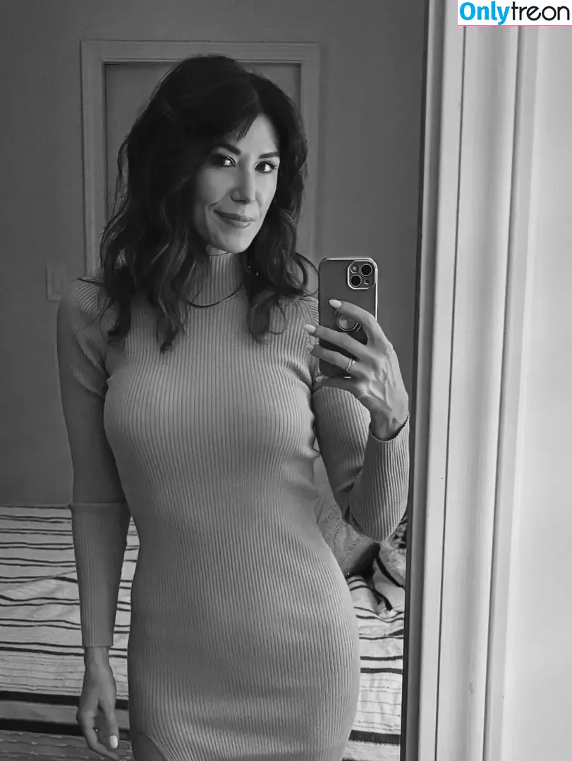 Jewel Staite nude photo #0591 (JewelStaite)