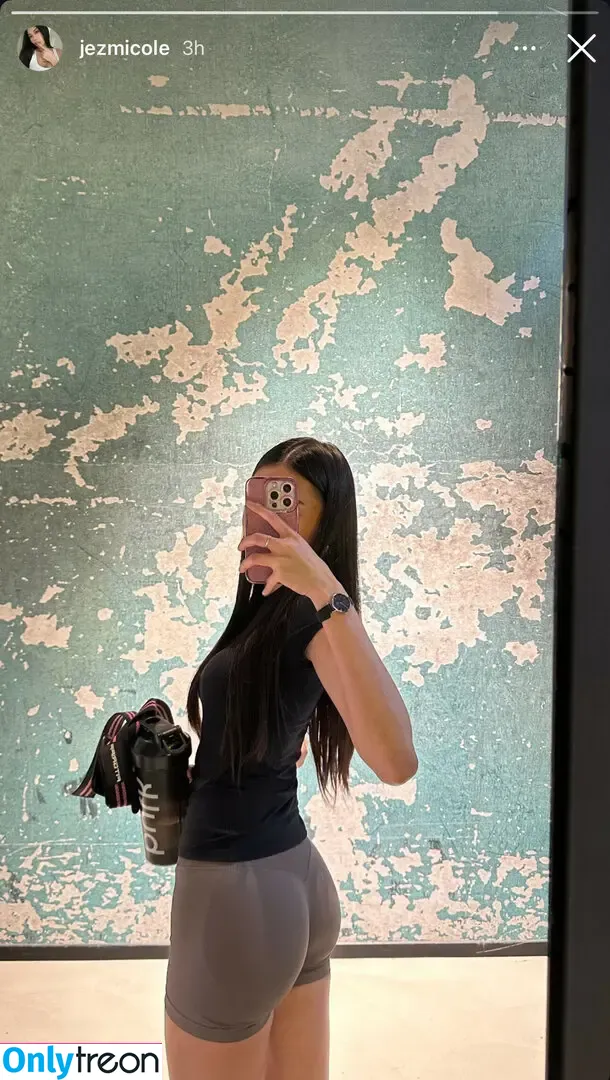 Jezmicole nude photo #0005 (Jezmicole)