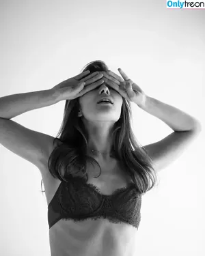 Jia_lissa / Jiayoncé / jialissaonly nude photo #0380