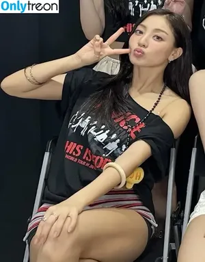 Jihyo nude