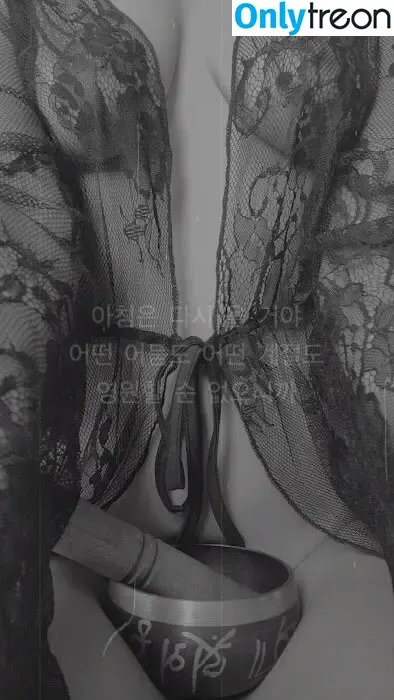 Jikki Nair nude photo #0066 (ineffableimpressions)