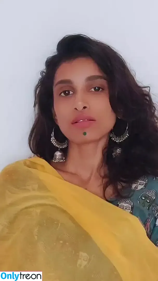 Jikki Nair nude photo #0075 (ineffableimpressions)