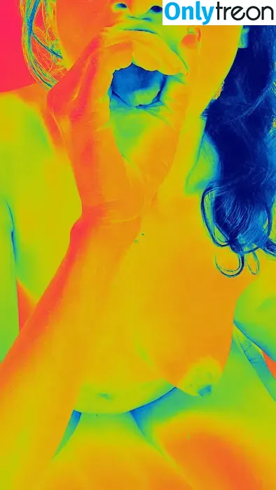 Jikki Nair nude photo #0105 (ineffableimpressions)