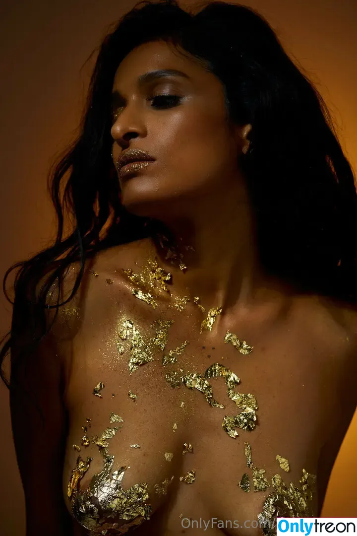 Jikki Nair nude photo #0172 (ineffableimpressions)