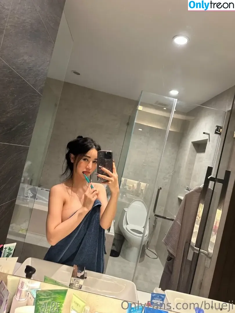 Jirarat Chananto nude photo #1082 (Blue Jirarat / Blueji / jirarat_blue)