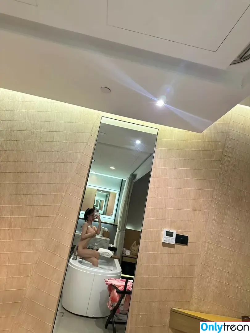 Jirarat Chananto nude photo #1450 (Blue Jirarat / Blueji / jirarat_blue)