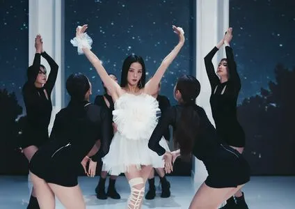 Jisoo / BLACKPINK / qenshizu / sooyaaa__ nude photo #0290