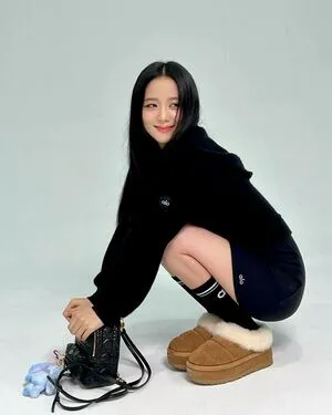 Jisoo / BLACKPINK / qenshizu / sooyaaa__ nude photo #0385
