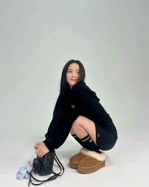 Jisoo / BLACKPINK / qenshizu / sooyaaa__ nude photo #0386