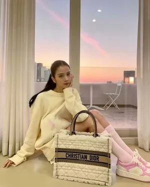 Jisoo / BLACKPINK / qenshizu / sooyaaa__ nude photo #0402
