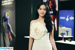 Jisoo / BLACKPINK / qenshizu / sooyaaa__ nude photo #0585