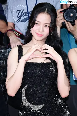 Jisoo / BLACKPINK / qenshizu / sooyaaa__ nude photo #0717