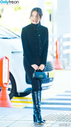 Jisoo / BLACKPINK / qenshizu / sooyaaa__ nude photo #0768