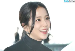 Jisoo / BLACKPINK / qenshizu / sooyaaa__ nude photo #0788