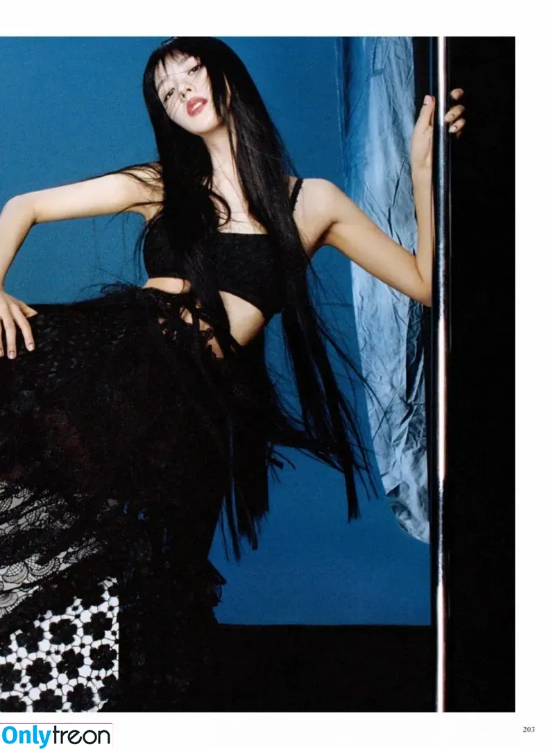 Jisoo nude photo #0236 (BLACKPINK / qenshizu / sooyaaa__)