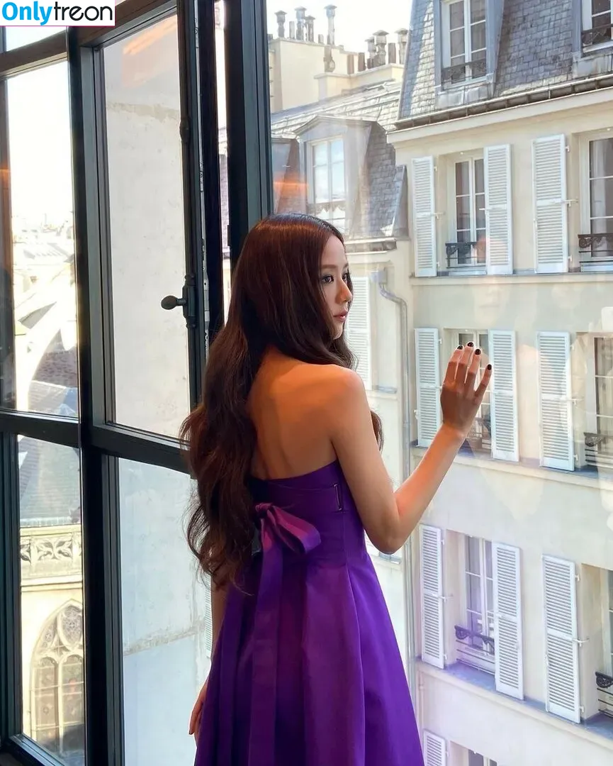 Jisoo nude photo #0246 (BLACKPINK / qenshizu / sooyaaa__)