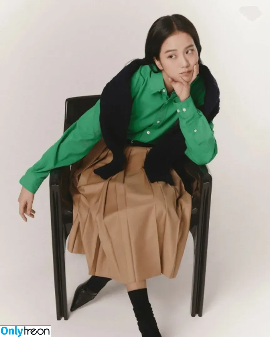 Jisoo nude photo #0260 (BLACKPINK / qenshizu / sooyaaa__)