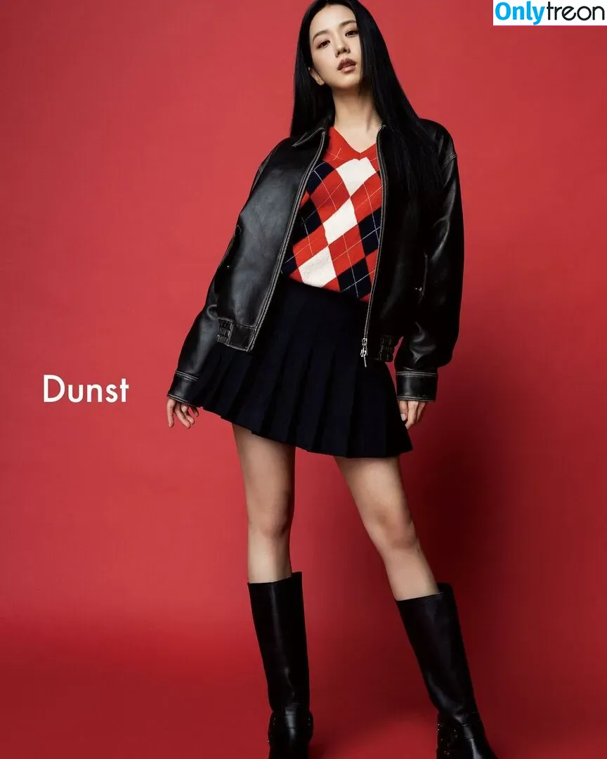 Jisoo nude photo #0365 (BLACKPINK / qenshizu / sooyaaa__)