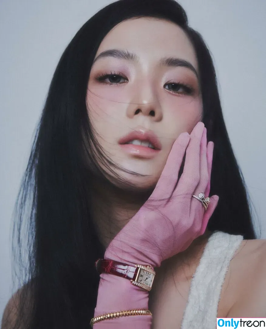 Jisoo nude photo #0391 (BLACKPINK / qenshizu / sooyaaa__)