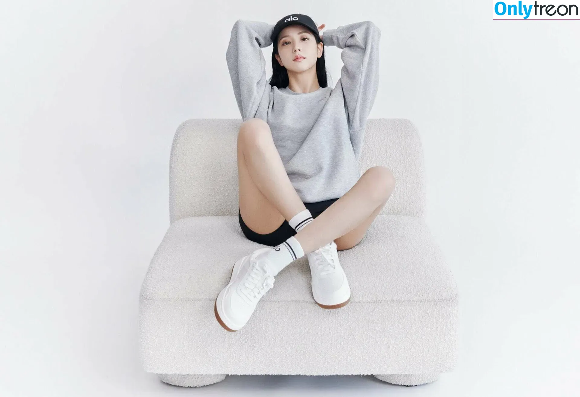 Jisoo nude photo #0453 (BLACKPINK / qenshizu / sooyaaa__)