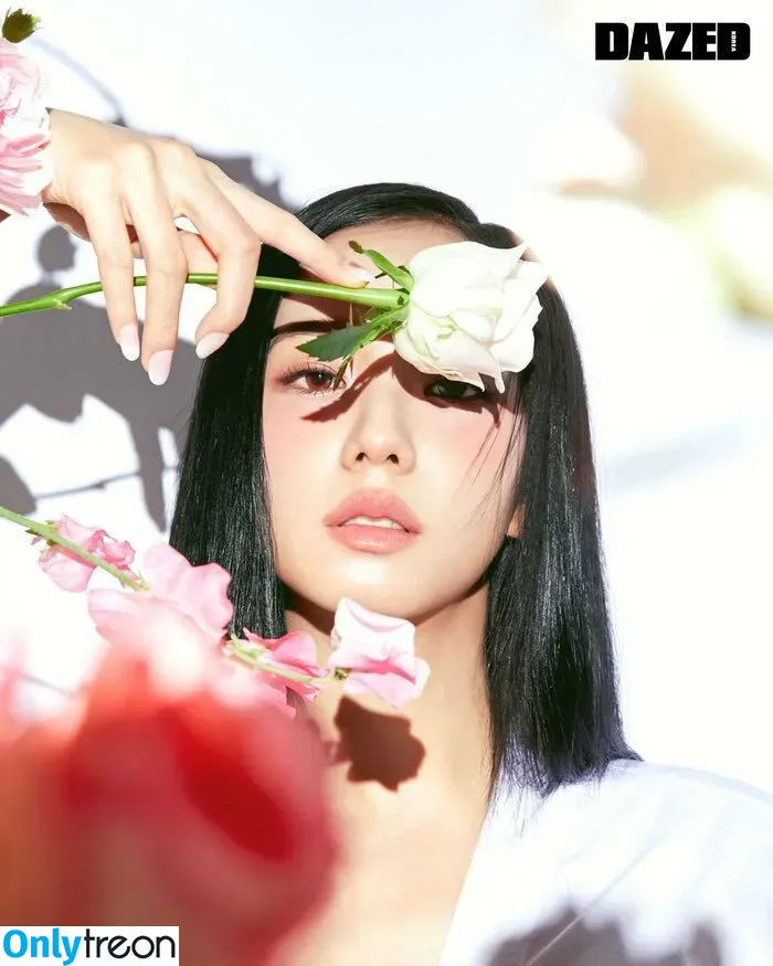 Jisoo nude photo #0468 (BLACKPINK / qenshizu / sooyaaa__)