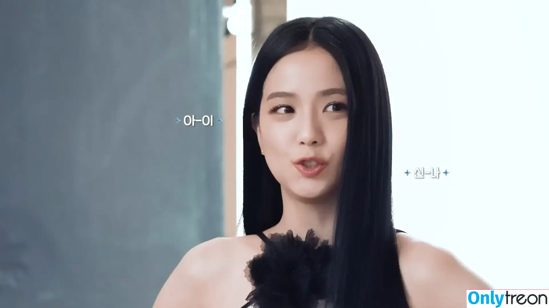 Jisoo nude photo #0647 (BLACKPINK / qenshizu / sooyaaa__)