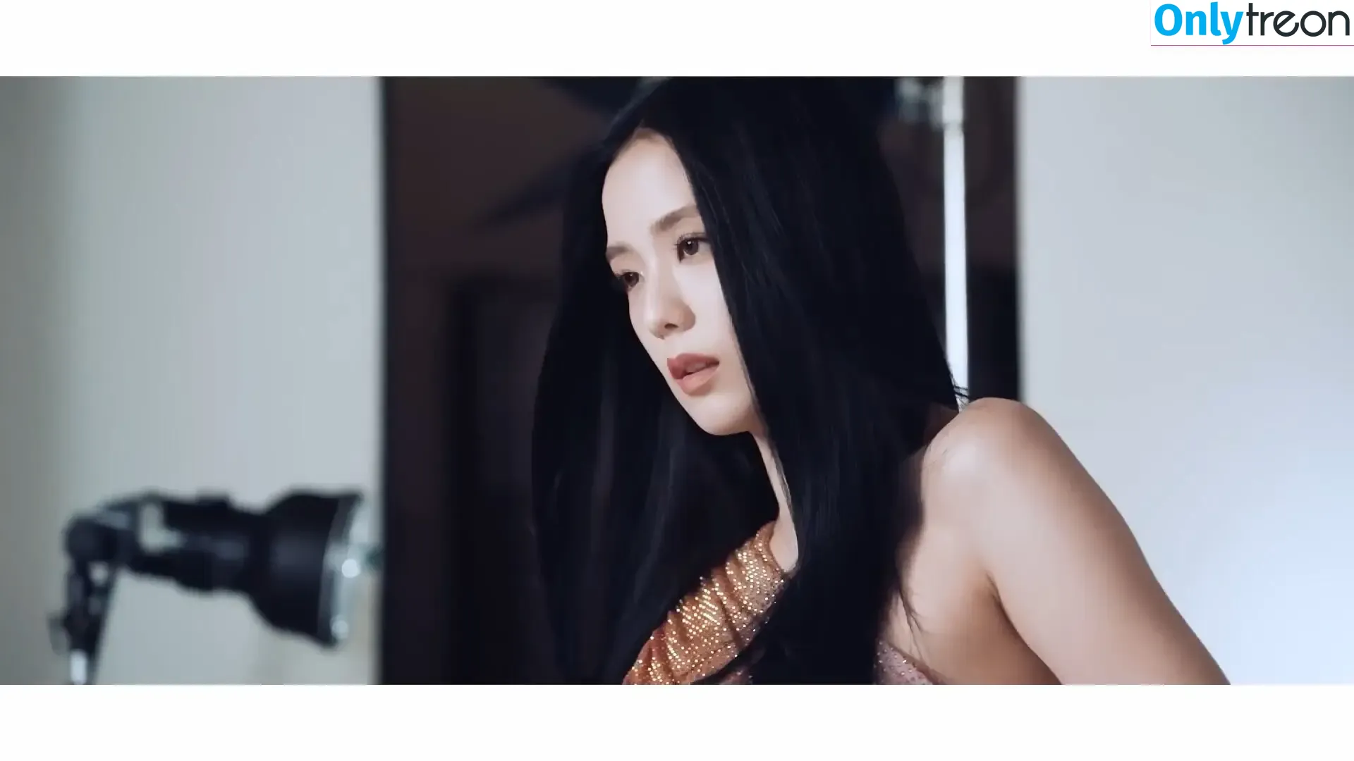 Jisoo nude photo #0656 (BLACKPINK / qenshizu / sooyaaa__)
