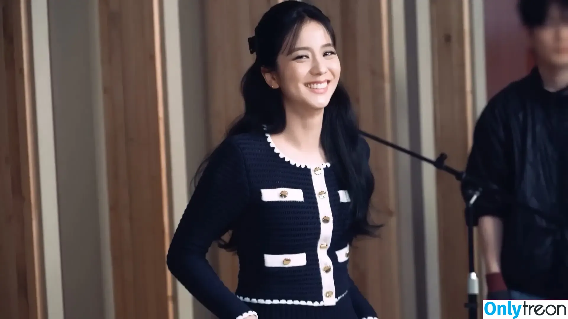 Jisoo nude photo #0663 (BLACKPINK / qenshizu / sooyaaa__)