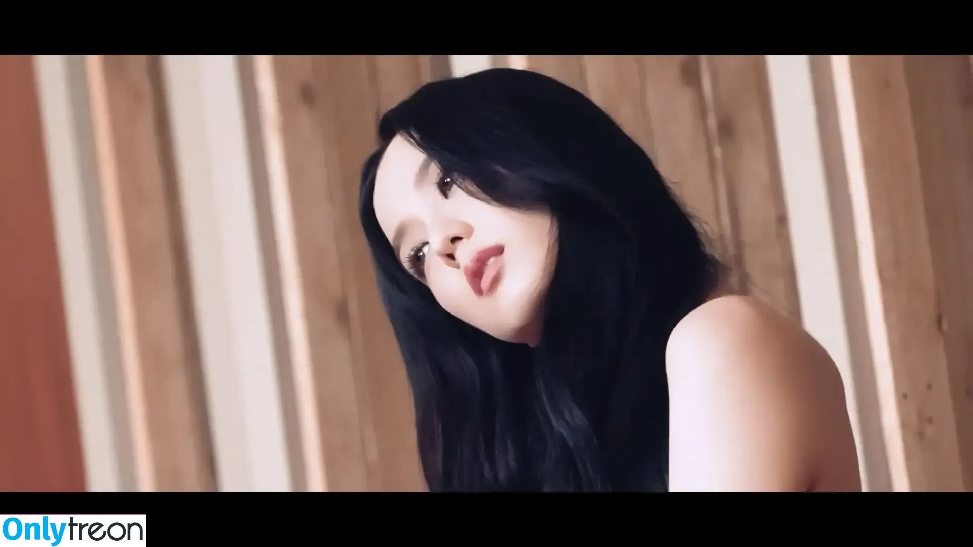 Jisoo nude photo #0685 (BLACKPINK / qenshizu / sooyaaa__)