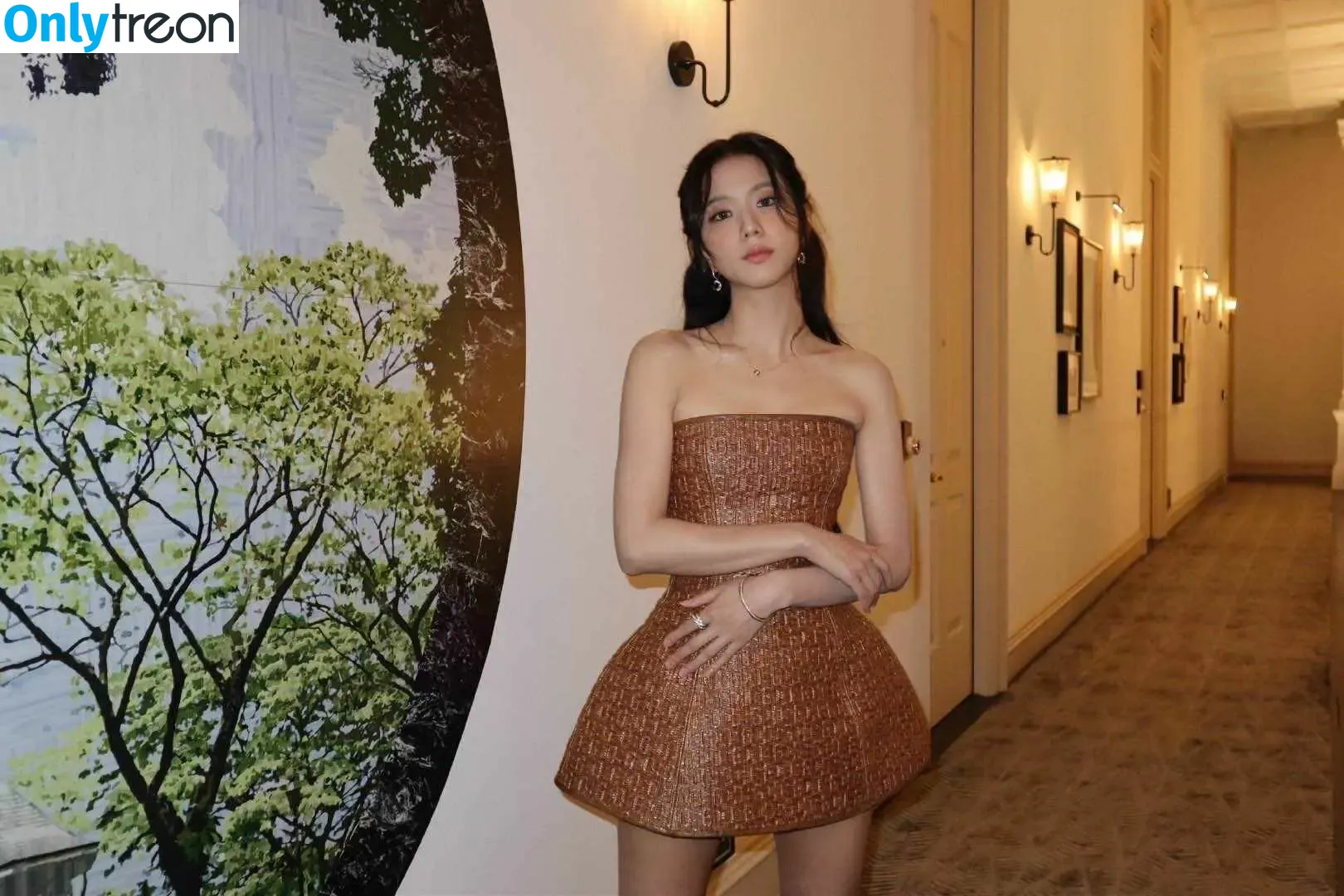 Jisoo nude photo #0697 (BLACKPINK / qenshizu / sooyaaa__)