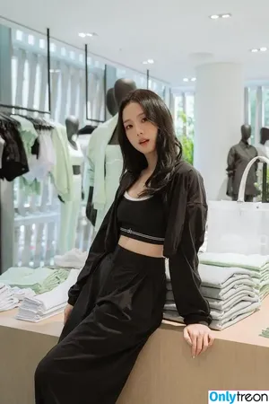 Jisoo / BLACKPINK / qenshizu / sooyaaa__ nude photo #1500