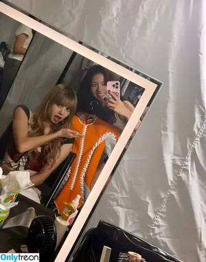 Jisoo / BLACKPINK / qenshizu / sooyaaa__ nude photo #1636