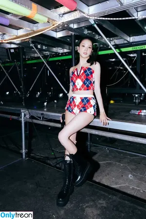Jisoo / BLACKPINK / qenshizu / sooyaaa__ nude photo #1675