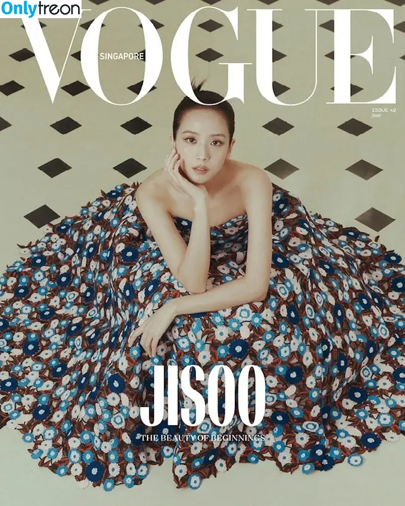 Jisoo nude photo #1477 (BLACKPINK / qenshizu / sooyaaa__)