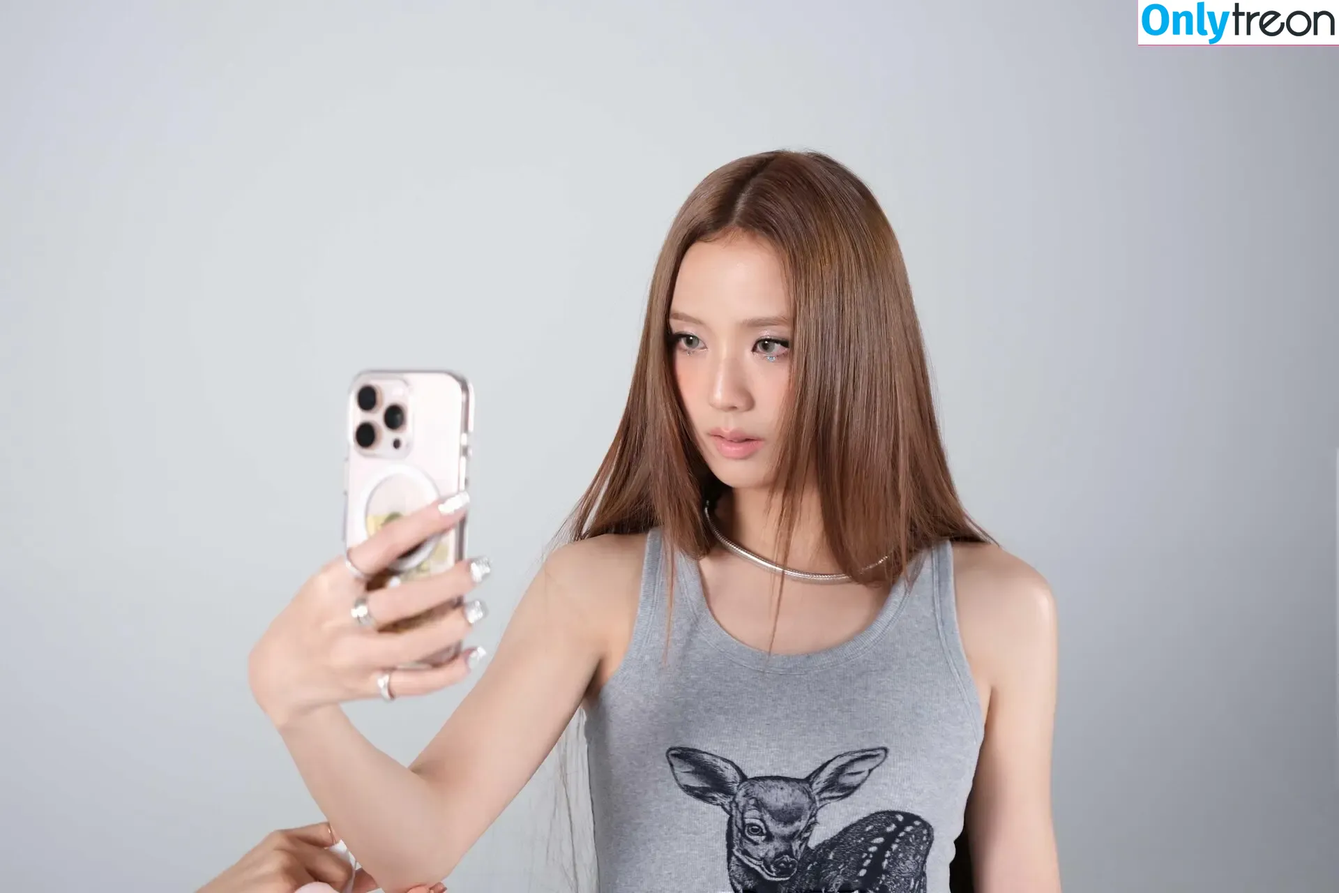 Jisoo nude photo #1578 (BLACKPINK / qenshizu / sooyaaa__)