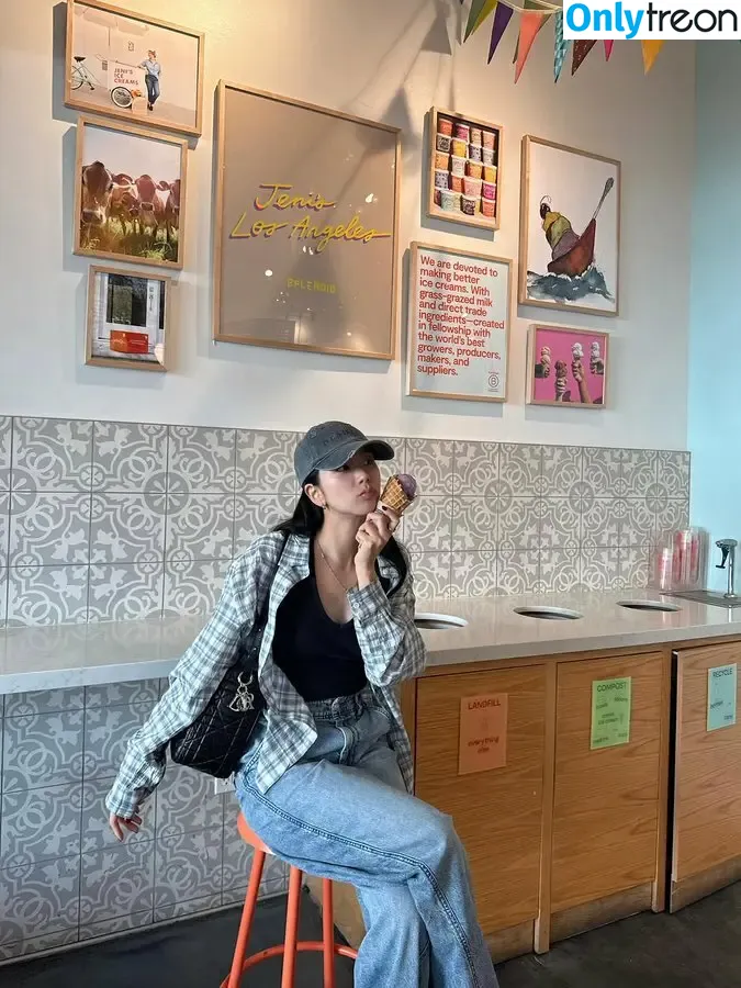Jisoo nude photo #1616 (BLACKPINK / qenshizu / sooyaaa__)