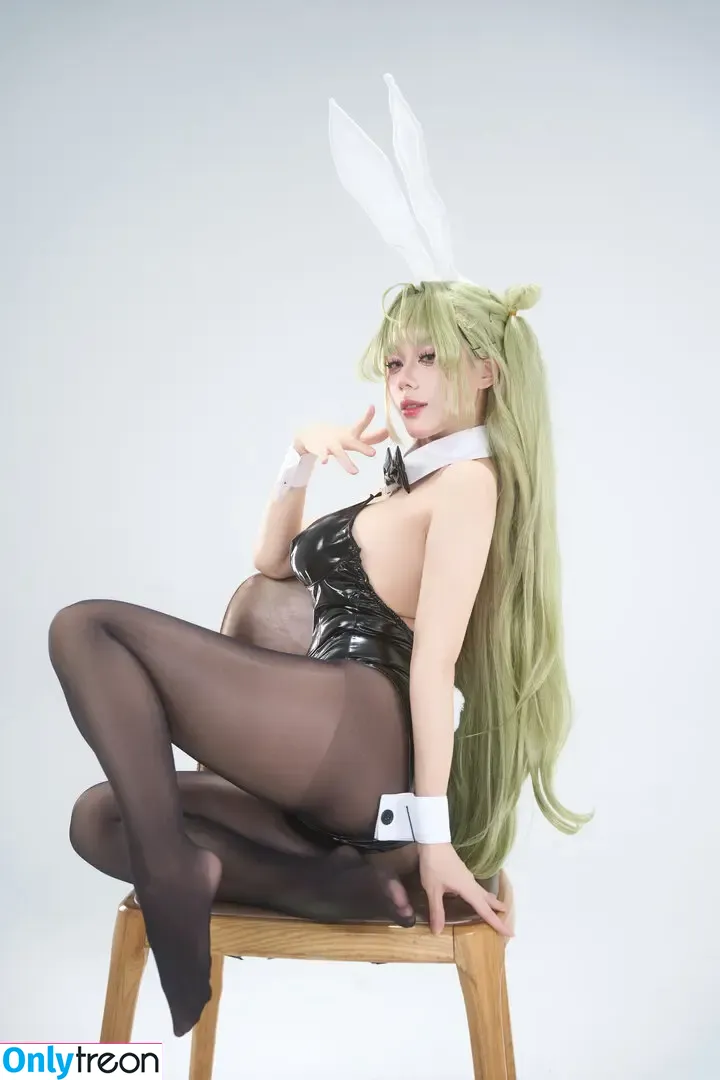 Jiu Yan nude photo #1103 (Ah Jiu / ajiuconbugugu / nine words 九言 / xinyi.weng)
