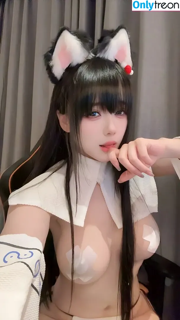 Jiu Yan nude photo #1189 (Ah Jiu / ajiuconbugugu / nine words 九言 / xinyi.weng)