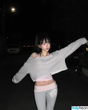Jiyoon 지윤 / easy_yun_ nude photo #0004
