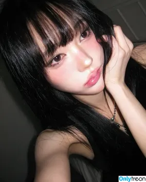 Jiyoon 지윤 / easy_yun_ nude photo #0008
