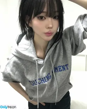 Jiyoon 지윤 / easy_yun_ nude photo #0011