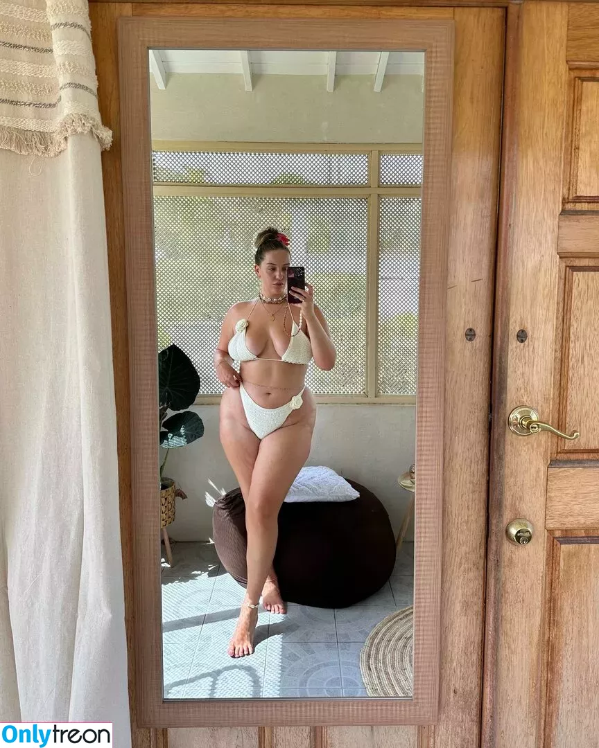 Joann Van Den Herik nude photo #0021 (Joannvdherik)