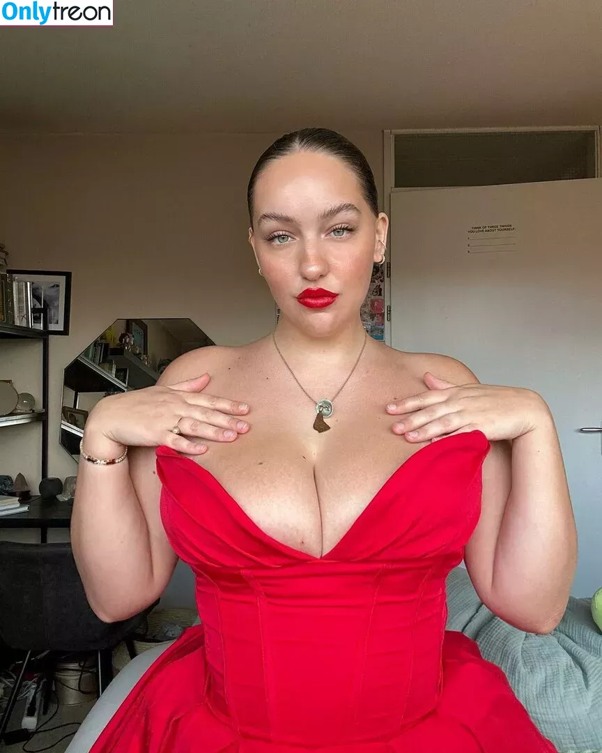 Joann Van Den Herik nude photo #0111 (Joannvdherik)